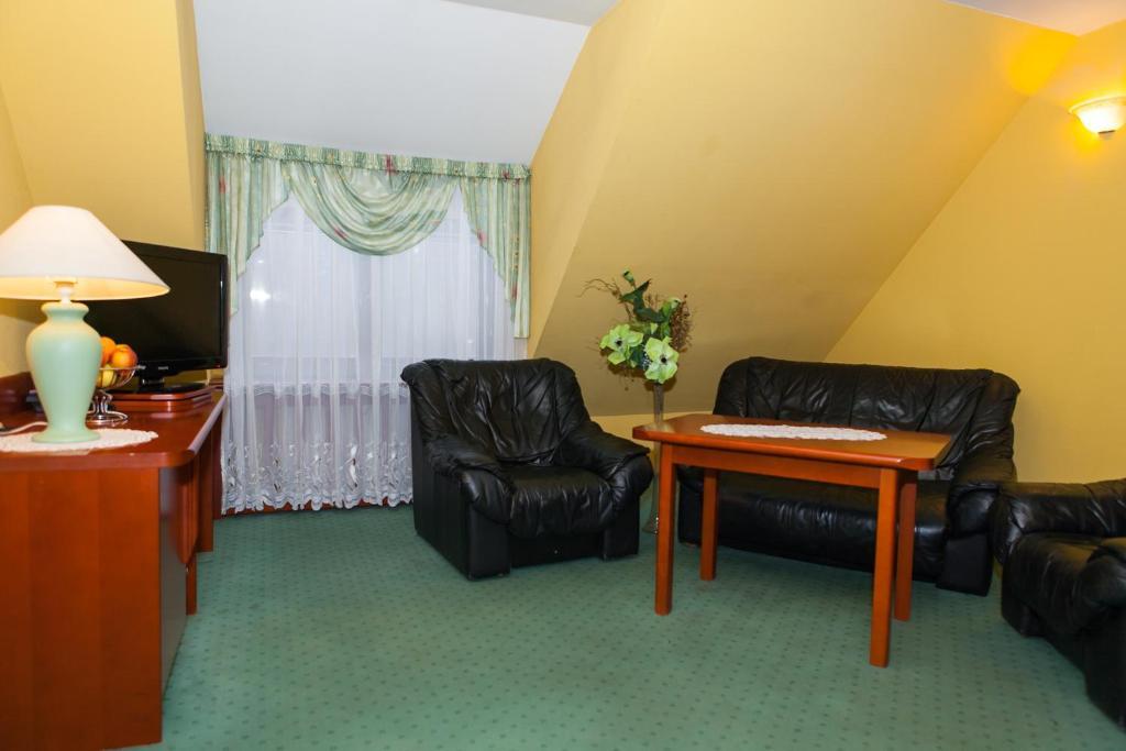 Hotel Rebajlo Піла Номер фото